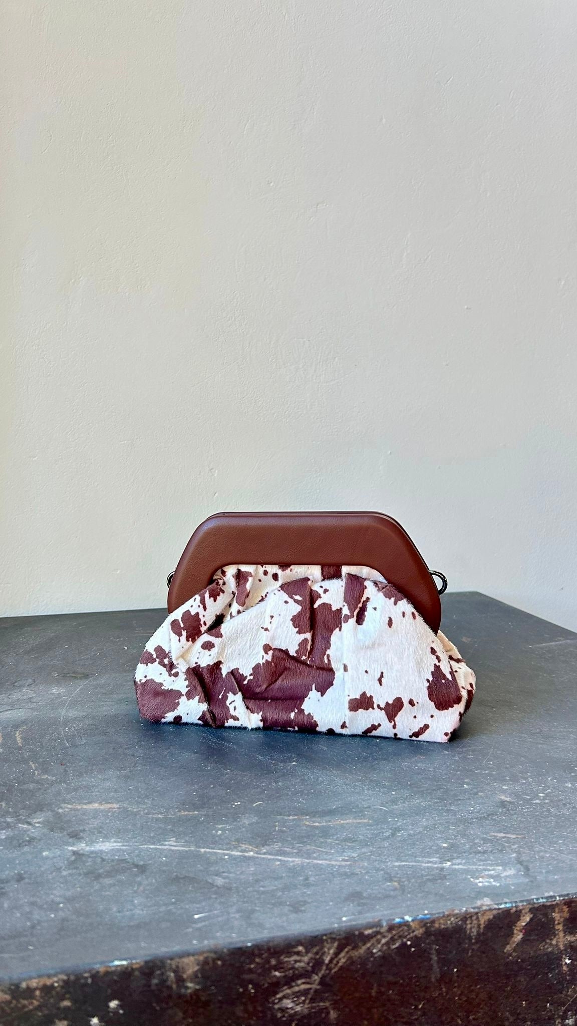Cow Pochette in brown