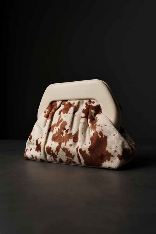 Cow Pochette in beige