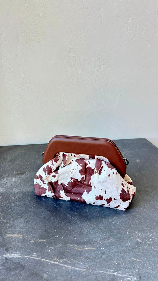 Cow Pochette in brown